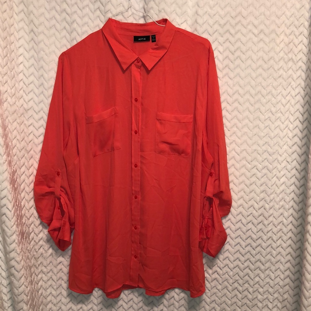 Apt. 9 2x button up blouse. Great condition.